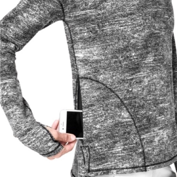 Lululemon Endeavor Pullover w Hood. Black White Spray Jacquard, size 4. - Picture 3 of 13